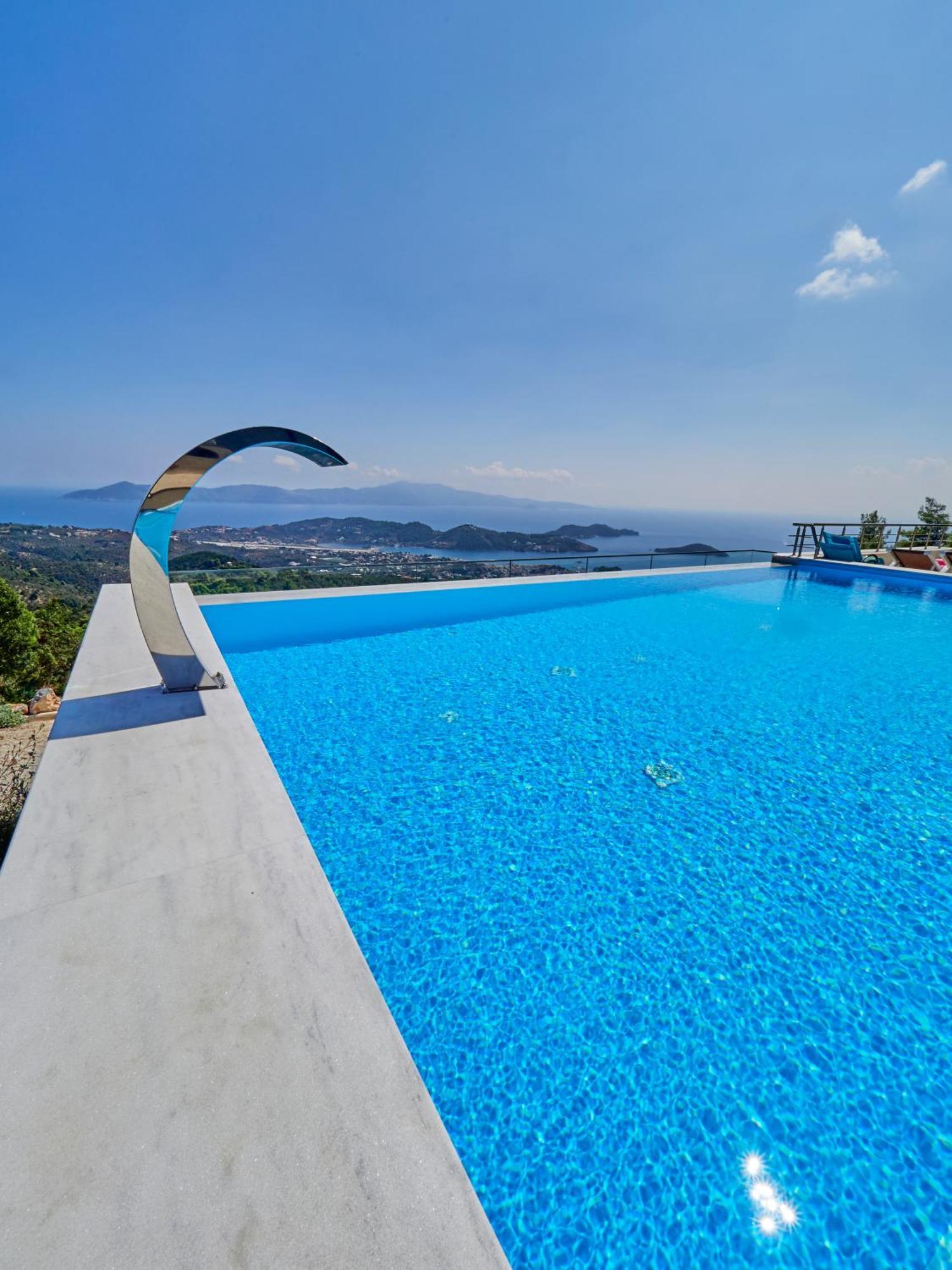 Sky Sea Resort & Villas Мегали-Аммос Экстерьер фото